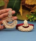 White danglers-drops