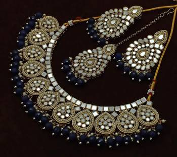 Blue necklaces 1