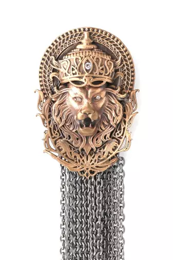Lion king brooch