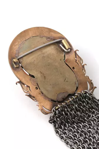 Lion king brooch