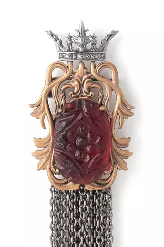The Crown brooch