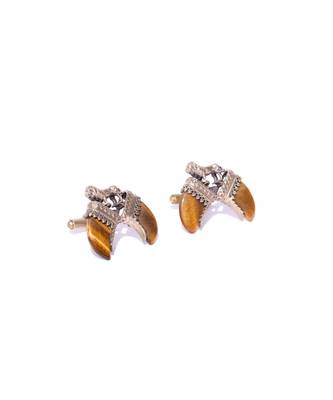 The Lion Claw Cufflinks 1