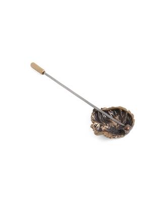 The Side Lion Lapel Pin 3