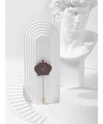 The Magestic Crown Lapel Pin 1