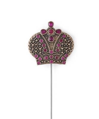 The Magestic Crown Lapel Pin 2