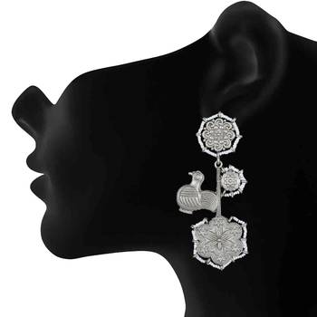 White pearl earrings 2