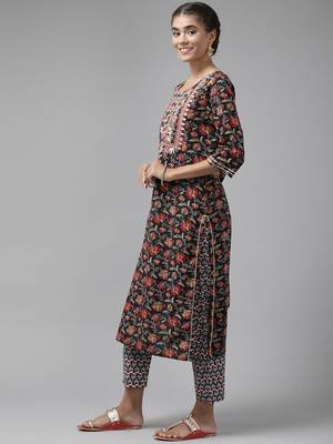 Black embroidered cotton ethnic-kurtis 2