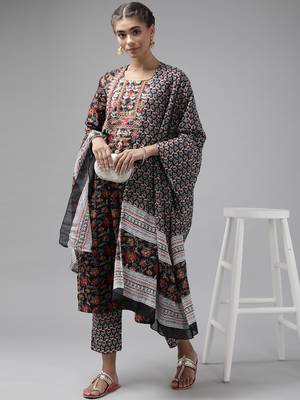 Black embroidered cotton ethnic-kurtis 5