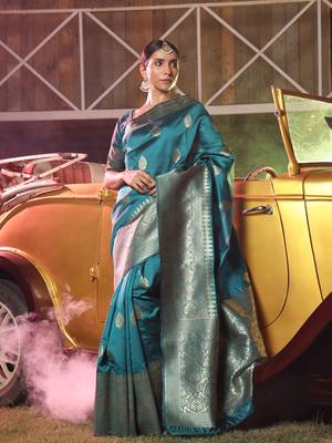 Teal hand woven banarasi saree with blouse 4