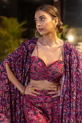 Pink Bustier Slit Pants With Blue Cape