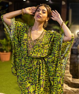 Green Kaftan Top With Sharara Pants 2