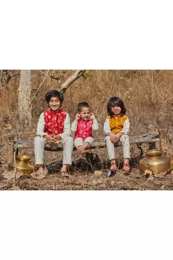 Chanderi Brocade Patola Print Jacket With Kurtha Pajjama