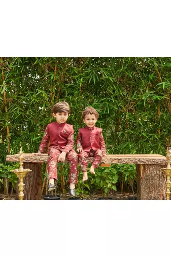 Cotton Silk Floral Printed Kurta Pajama And Plain Jacket Set