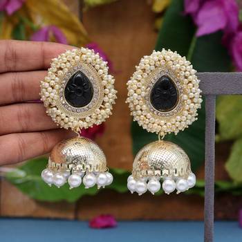 Black jhumkas 1