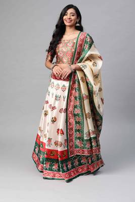 SHUBHKALA OFF WHITE DIGITAL PRINTED ART SILK BRIDAL LEHENGA & Unstitched Blouse With Dupatta 4