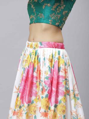 Shubhkala Off White & Green Colored Dori Zari And Sequins Embroidered & Digital Floral Printed Organza Lehenga 5