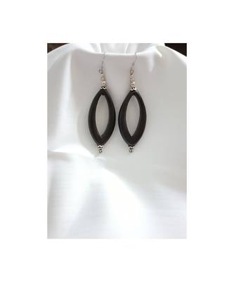 Black earrings 2
