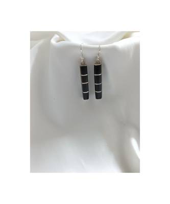 Black earrings 2