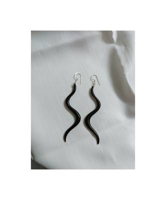Black earrings 2