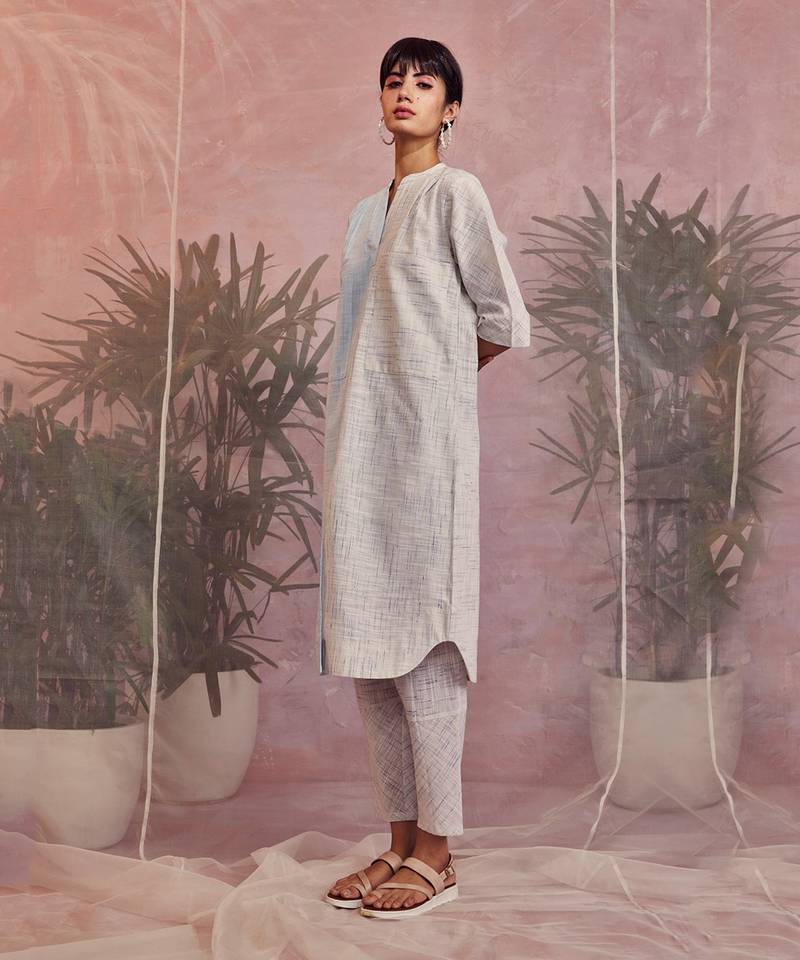 Blue And White Front Big Pockets Contrast Panel Kurta With Pant