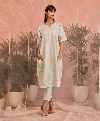 White Linen Raglan Slant Placket Tunic With Pant  1