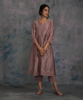 Berry Mauve Front Gathered Kurta With Pant & Dupatta 2
