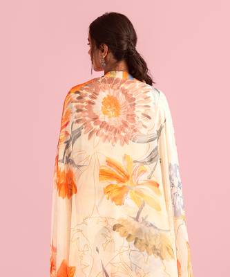 Floral Fantasy Cream Natural Crepe Printed Kurta Set 4