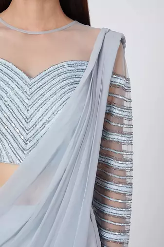 Medium-Slit Ice Blue Drape 