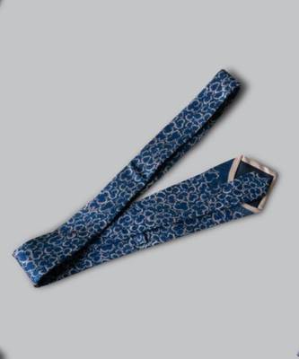Blue silk tie 2