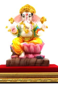 ESVAR STONECRAFT Present A MDF Material Platform with Sculpture of Kamal Ganesh