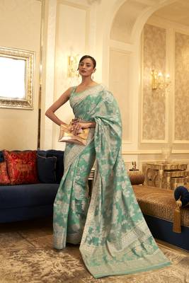 Light green woven cotton saree with blouse 1