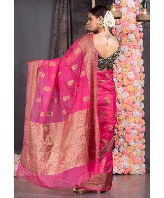 pink silk organza saree with antique zari border pallu 3