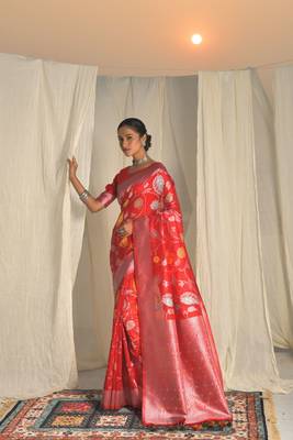 Green woven linen saree with blouse 1