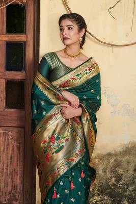 Peach woven linen saree with blouse 1