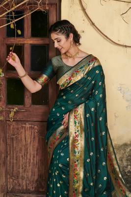 Peach woven linen saree with blouse 3