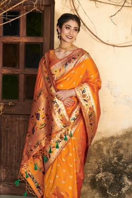 Yellow woven raw silk saree with blouse 3