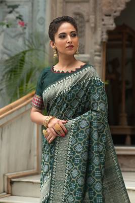 Red woven banarasi silk saree with blouse 2
