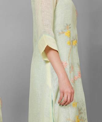 Yellow Thread Embroidered Kurta Set 2