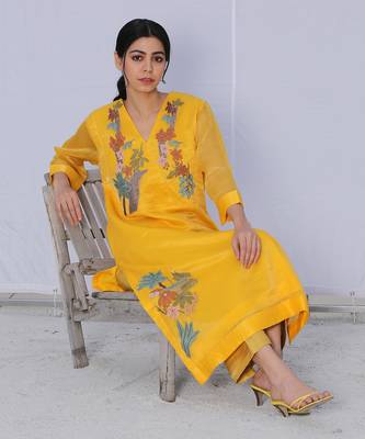 Yellow Line Kurta Set 2