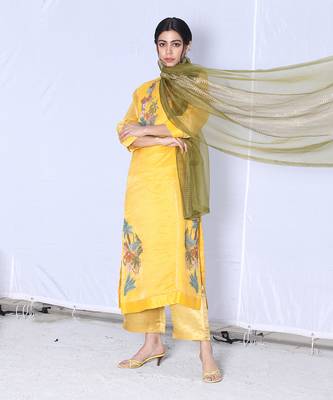 Yellow Line Kurta Set 4