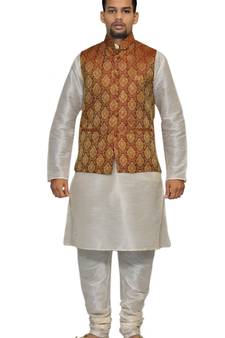 Men's White Matching With Maroon Jacket
