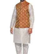 Men's White Matching With Maroon Jacket