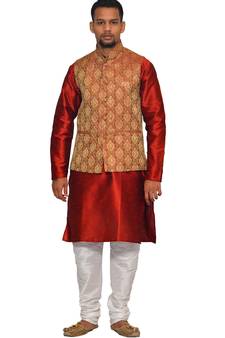 Men's Red Kurta White Pyjami With Maroon Jacket