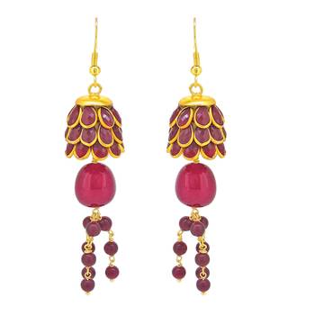 Red pearl earrings 1