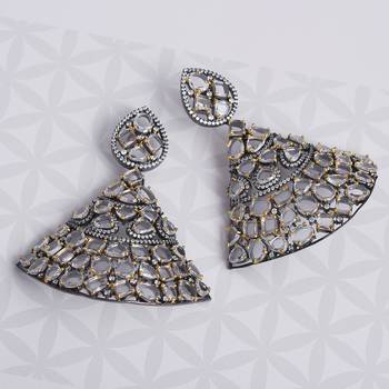 White pearl earrings 1