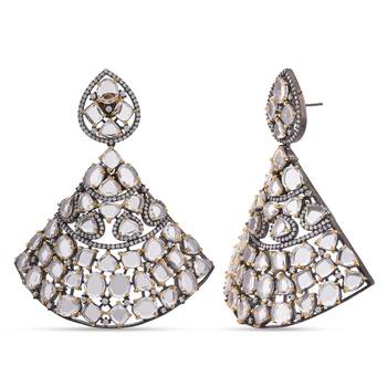 White pearl earrings 3