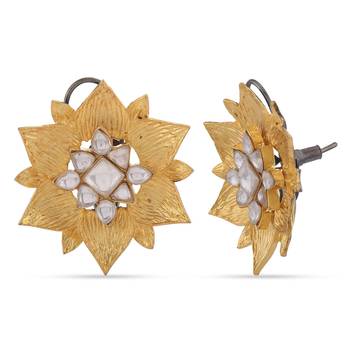 White pearl earrings 3