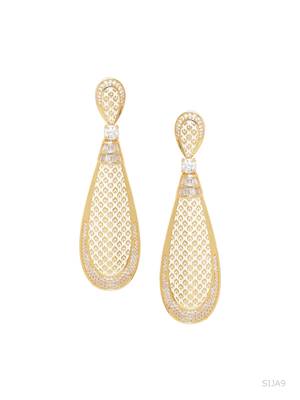 White pearl earrings 3