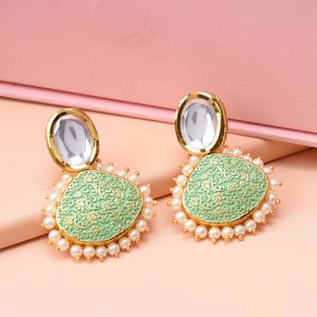 White pearl earrings 1