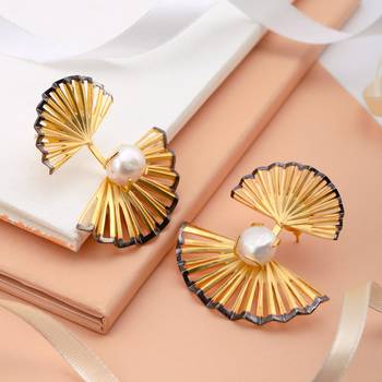White pearl earrings 2